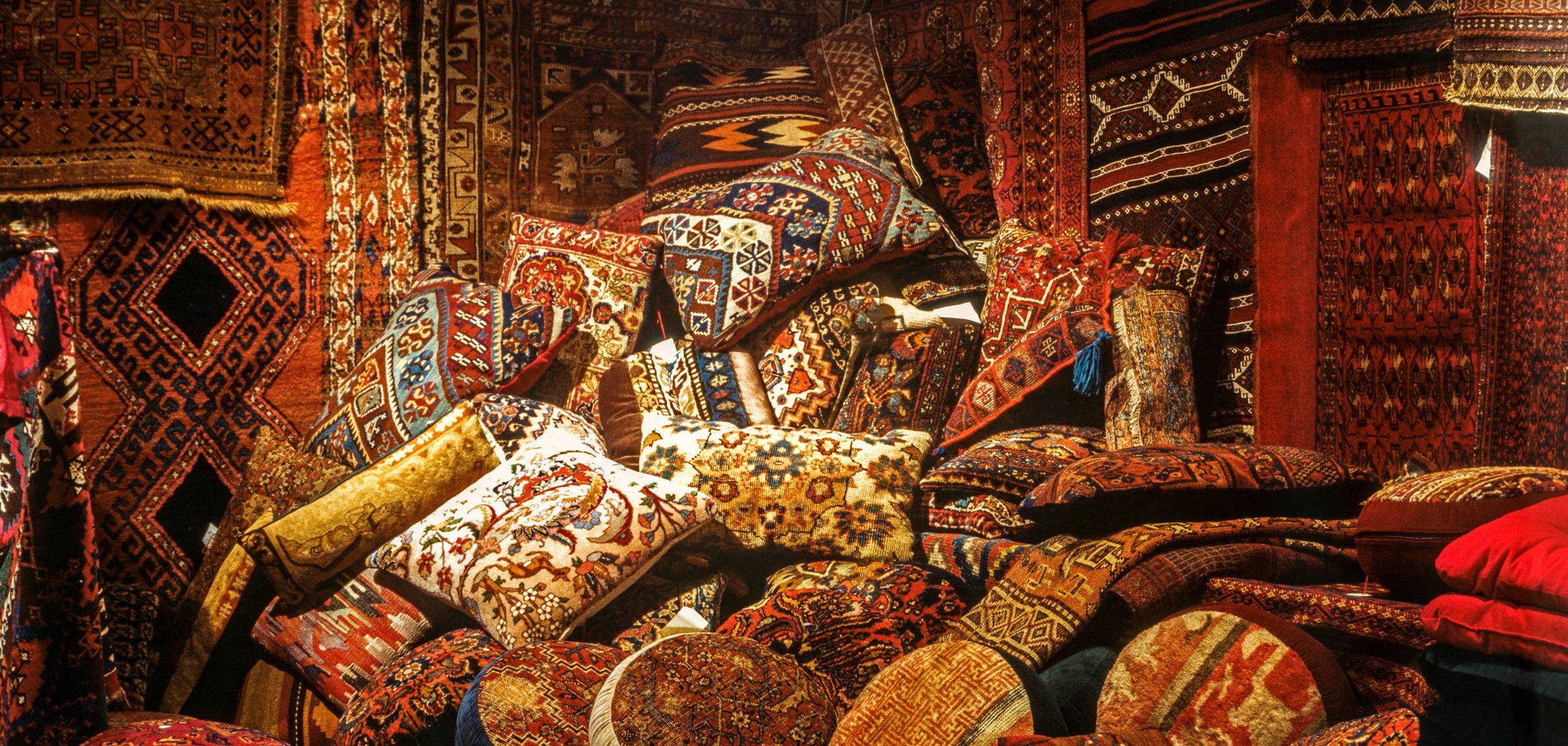 Arabian Sofa Cushions: Cozy Handcrafted Pillows.